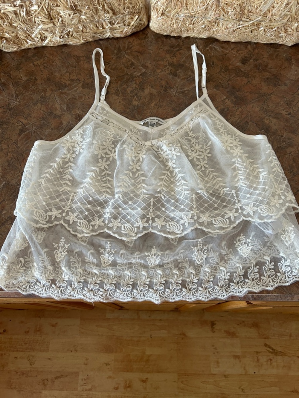 American Eagle Outfitters Lace Design Spaghetti Strap Crop Top